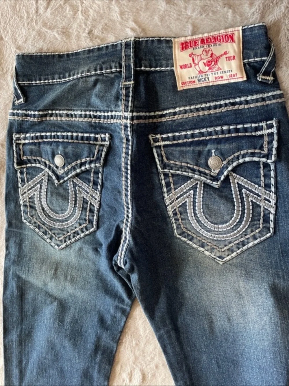 True Religion Indigo Denim Jeans with Contrast Stitching super Ricky T size 31